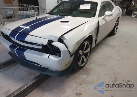 2011 Dodge Challenger Srt8 z USA, uszkodzony, nr VIN 2B3CJ7DJ2BH505205